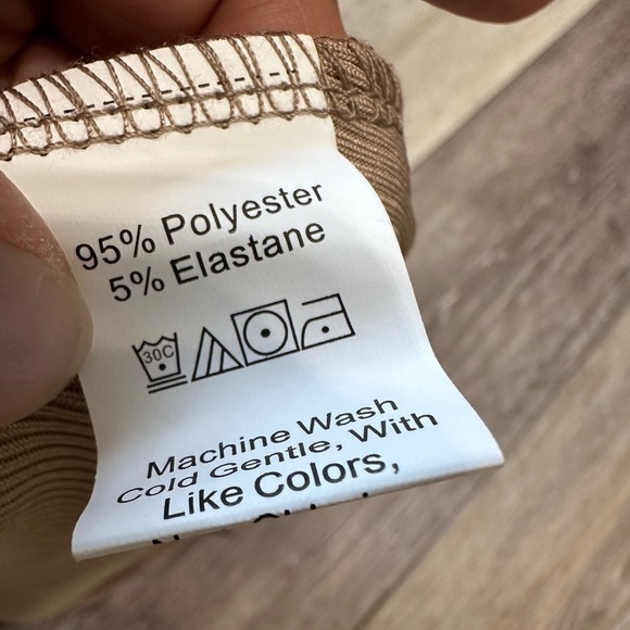 NEW Elegant Tan Sleeveless Top size 6 - Picture 6 of 7